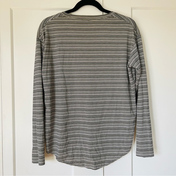 Athleta Cloudlight Stratus Striped Long Sleeve Top Size Small - Picture 9 of 9